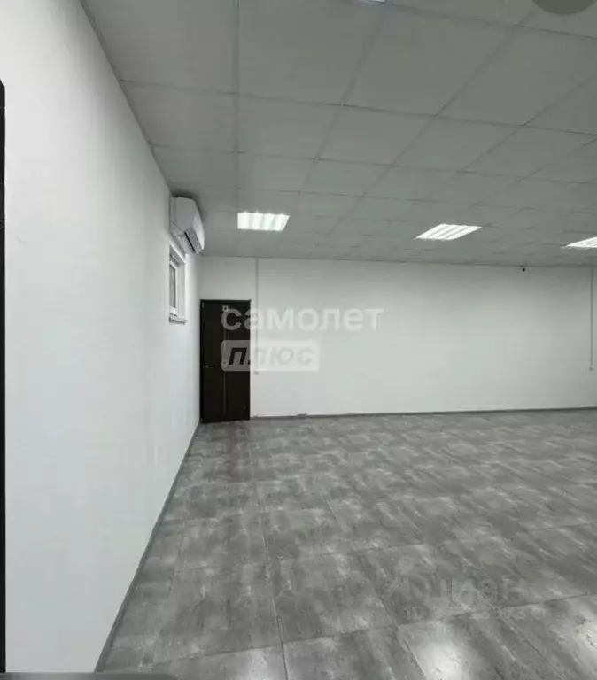 Помещение свободного назначения в Краснодарский край, Геленджик ул. ... - Фото 1