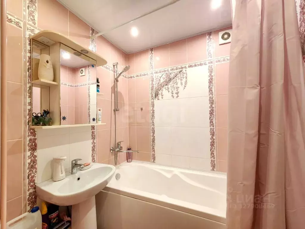 3-к кв. Башкортостан, Стерлитамак ул. Строителей, 6 (72.3 м) - Фото 1