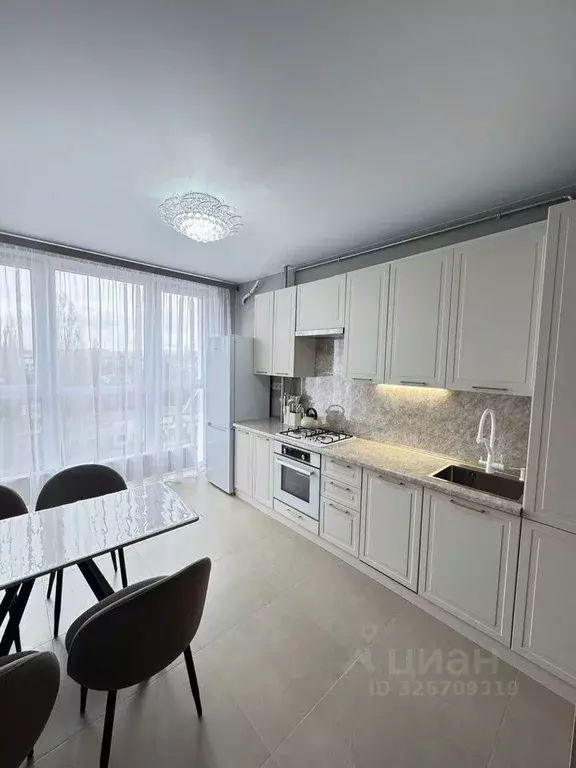 1-к кв. Крым, Симферополь ул. Генерала Родионова, 11А (49.0 м) - Фото 1