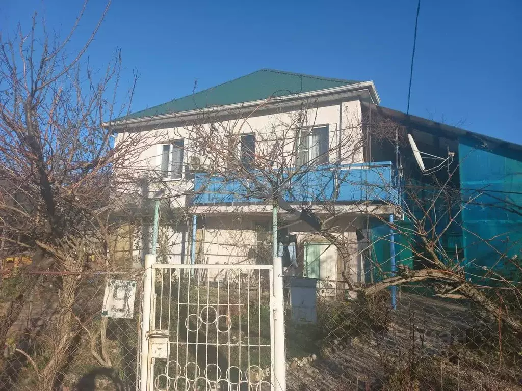 Дом в Краснодарский край, Геленджик городской округ, с. Береговое  ... - Фото 1