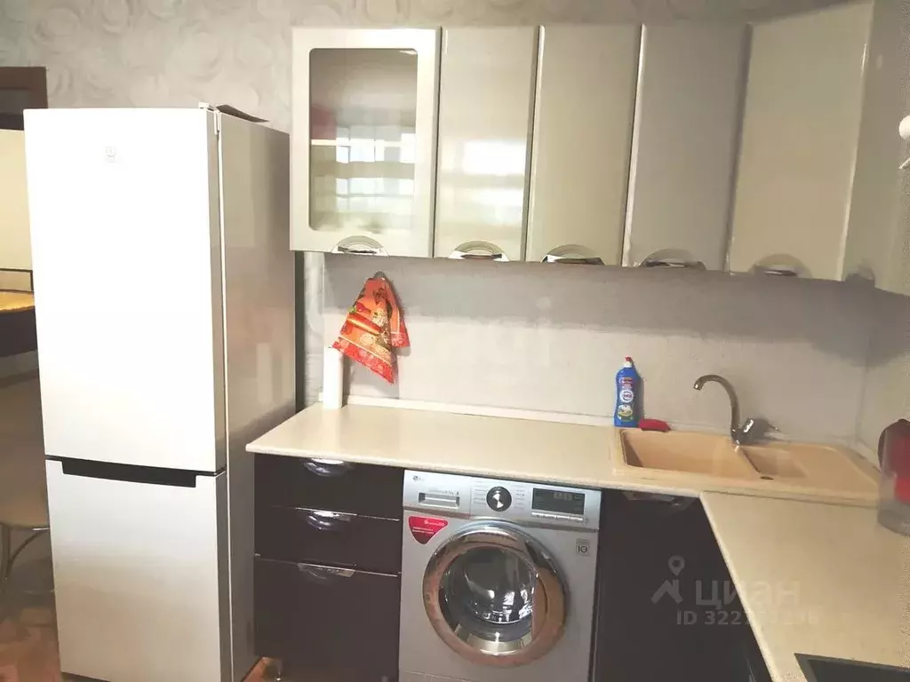 2-к кв. Калужская область, Калуга ул. Маяковского, 68 (68.6 м) - Фото 2