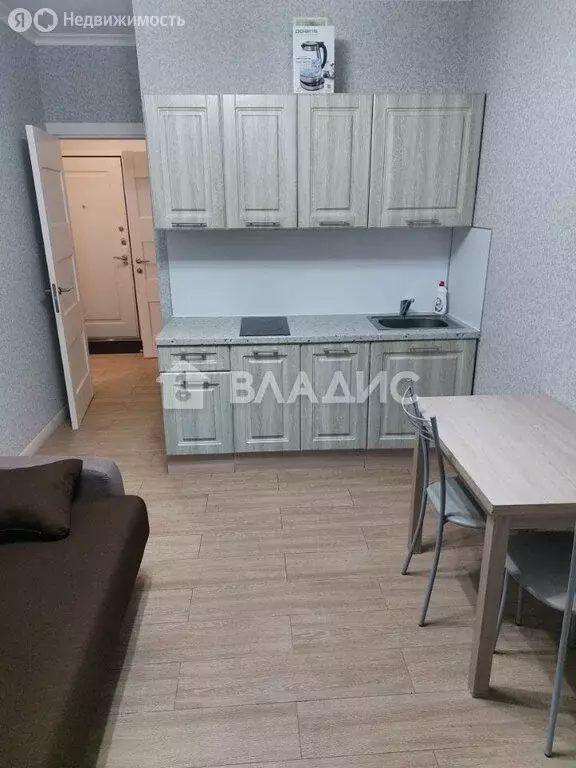2-комнатная квартира: Красногорск, улица Липовой Рощи, 1к2 (40 м) - Фото 0