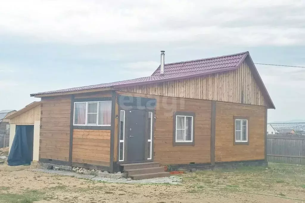 Дом в село Эрхирик, Степная улица (26.6 м) - Фото 1