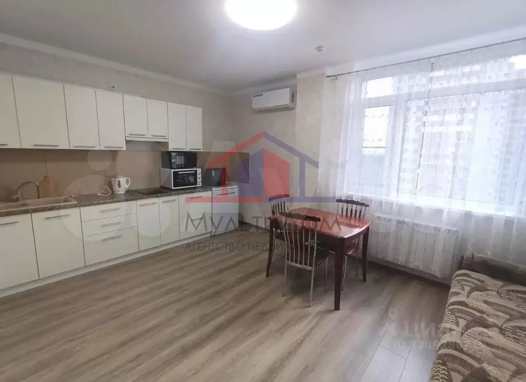 1-к кв. Белгородская область, Старый Оскол Космос мкр, 11А (50.0 м) - Фото 1