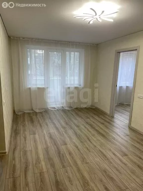 2-комнатная квартира: Златоуст, проспект имени Ю.А. Гагарина, 4-я ... - Фото 2