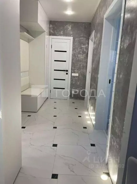 2-к кв. Новосибирская область, Новосибирск ул. Ясный Берег, 12 (70.0 ... - Фото 2