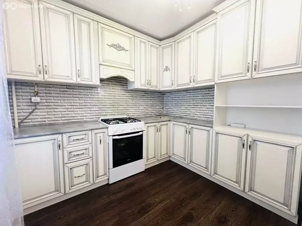 3-комнатная квартира: Осиново, улица Гагарина, 6 (70 м) - Фото 1