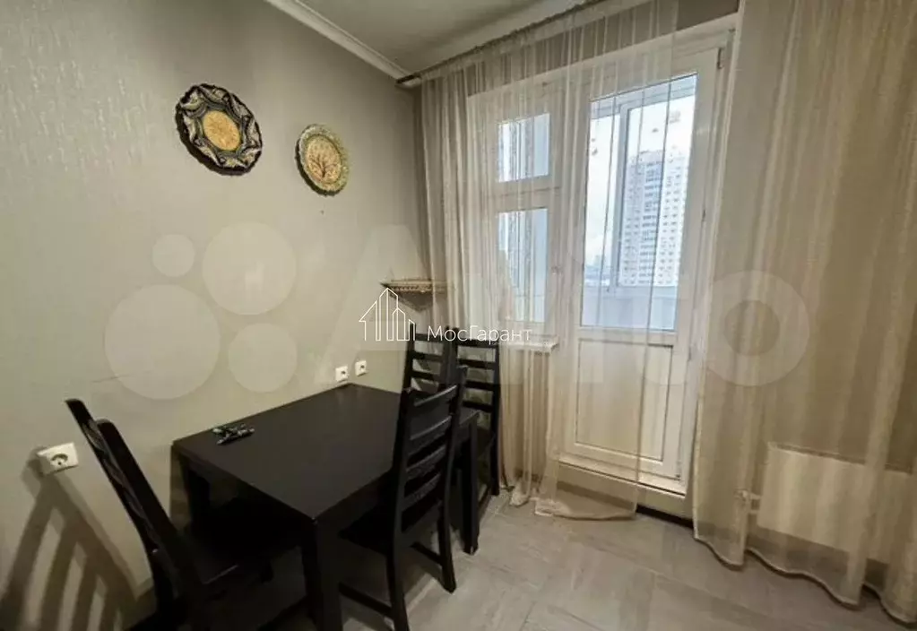 2-к. квартира, 60 м, 12/25 эт. - Фото 1
