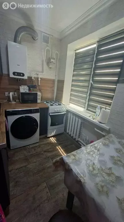 3-комнатная квартира: посёлок городского типа Яблоновский, улица ... - Фото 2