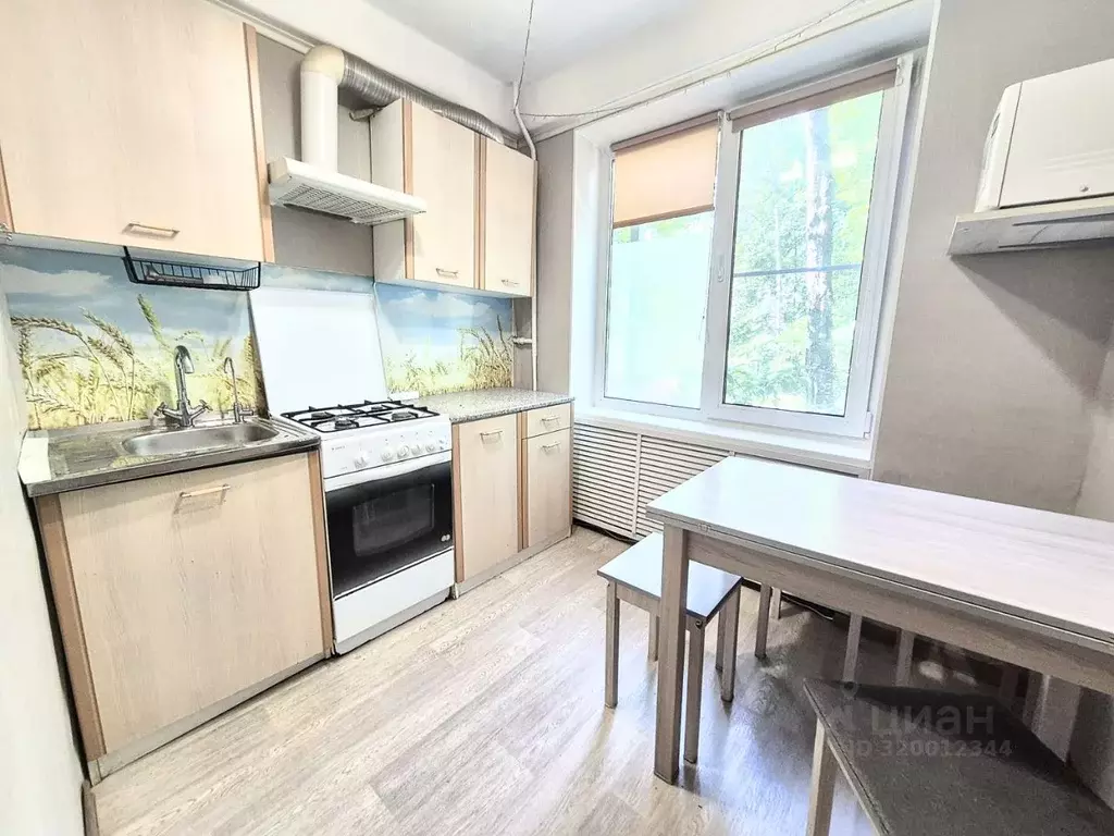 3-к кв. Санкт-Петербург ул. Белы Куна, 14 (58.3 м) - Фото 0