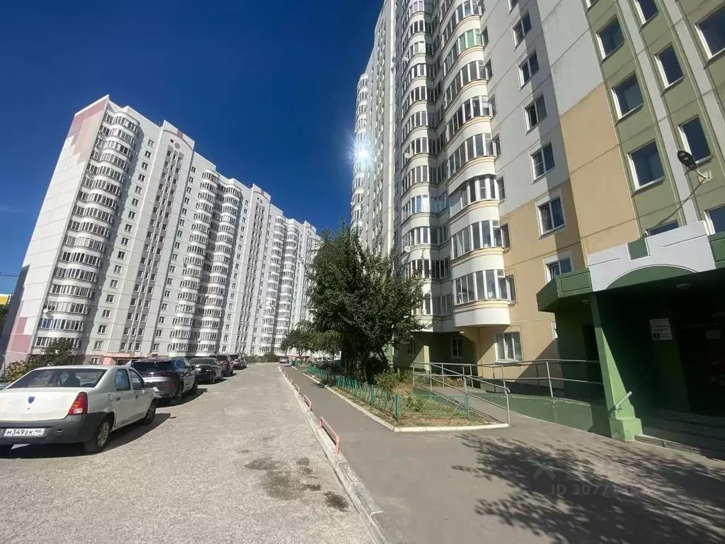 2-к кв. Курская область, Курск просп. Вячеслава Клыкова, 73 (57.0 м) - Фото 1