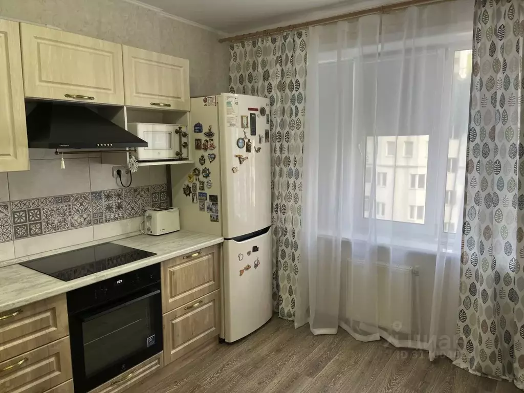 1-к кв. Саратовская область, Саратов Алексеевская ул., 7А (40.2 м) - Фото 1