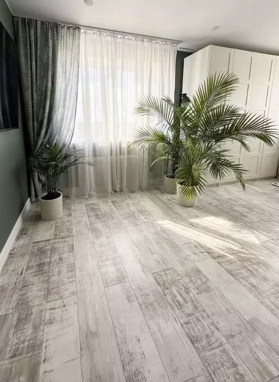 3-к кв. Санкт-Петербург пос. Парголово, ул. Тихоокеанская, 12к1 (80.0 ... - Фото 1