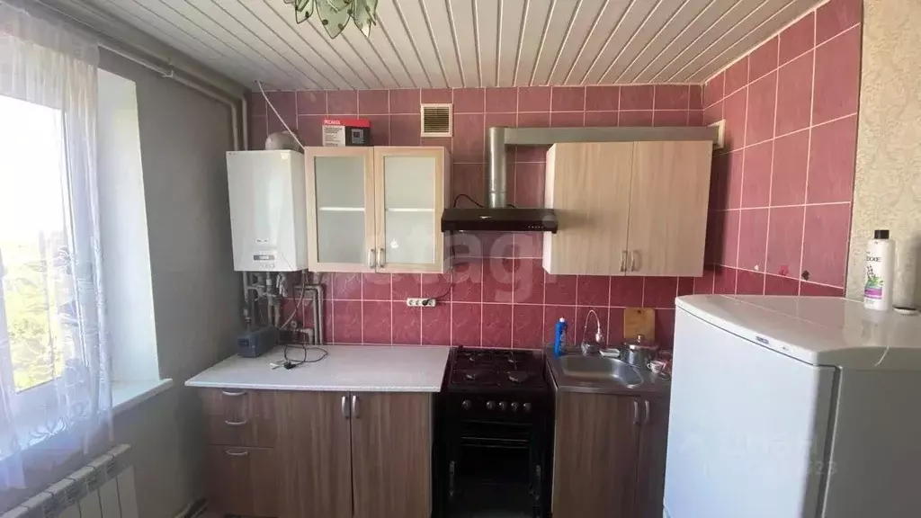 2-к кв. Крым, Кировский район, Первомайское с/пос, с. Первомайское ул. ... - Фото 1