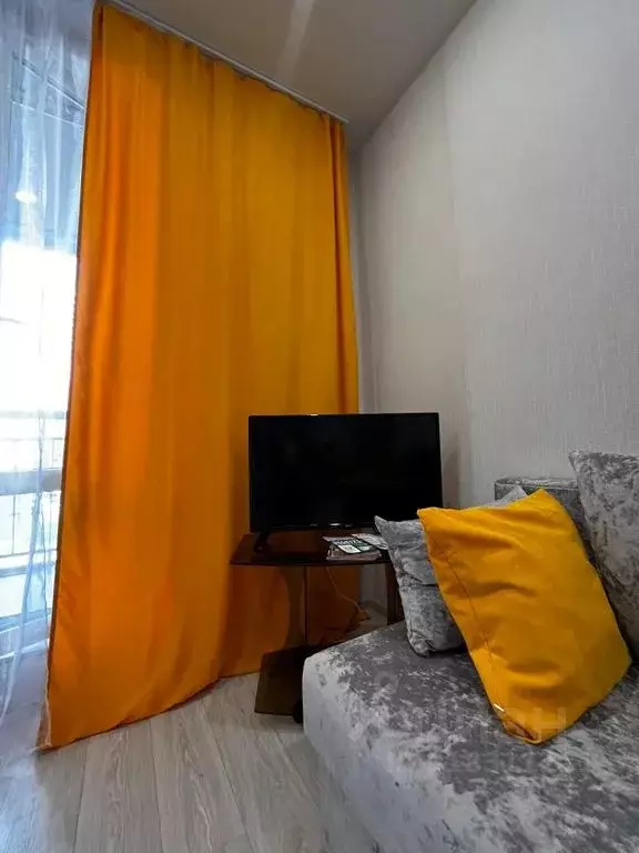1-к кв. Татарстан, Казань ул. Родины, 26В (30.0 м) - Фото 1