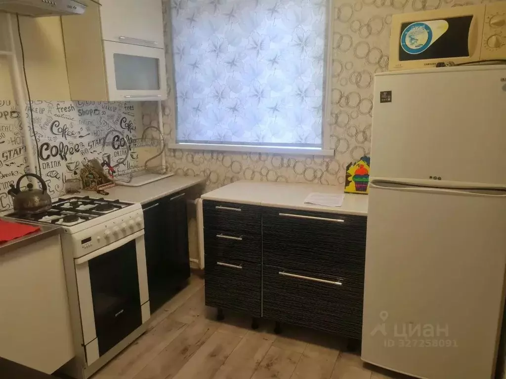 2-к кв. Свердловская область, Екатеринбург ул. Советская, 19к3 (40.0 ... - Фото 1