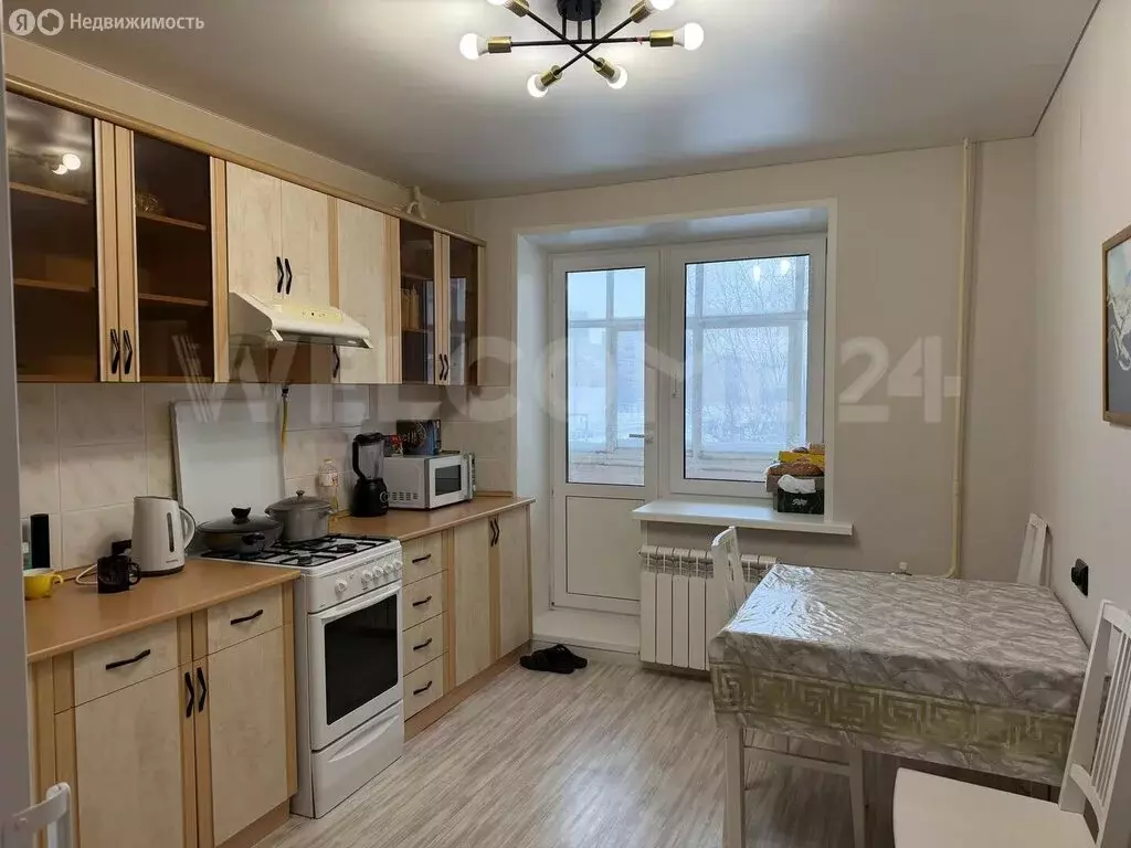 3-комнатная квартира: Чебоксары, Гражданская улица, 117 (78.8 м) - Фото 1