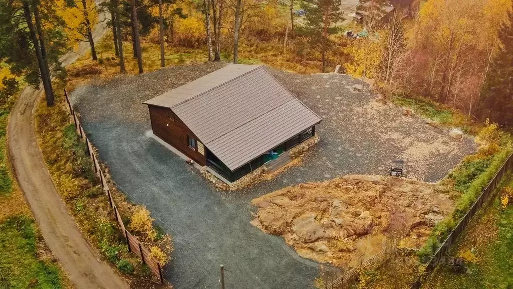 Дом в Карелия, Лахденпохский муниципальный округ, пос. Раухала ул. ... - Фото 2