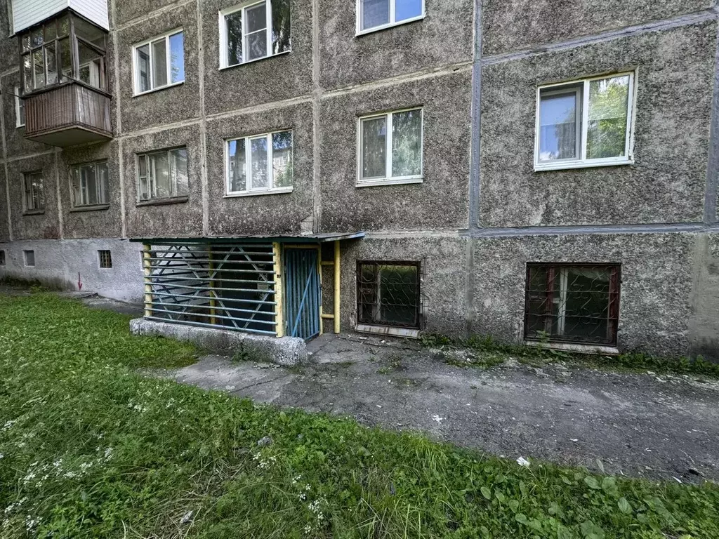 Помещение свободного назначения в Свердловская область, Первоуральск ... - Фото 1