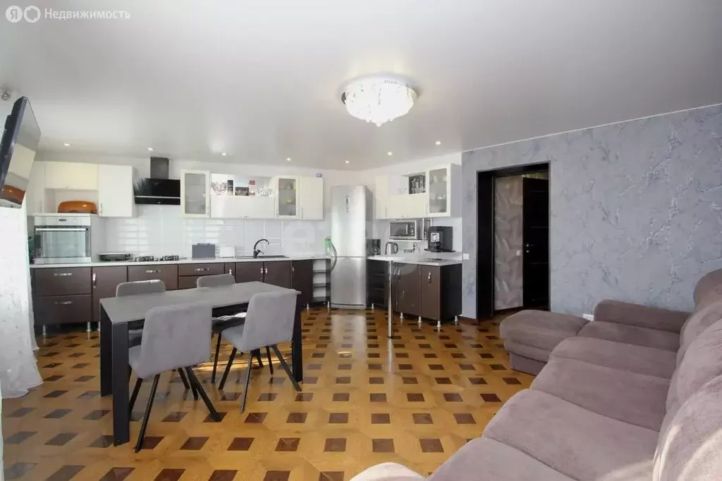 3-комнатная квартира: Вологодская область, рабочий посёлок Шексна, ... - Фото 2