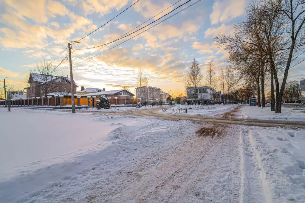 Участок в Санкт-Петербург пос. Стрельна, Санкт-Петербургское ш., 42а ... - Фото 1
