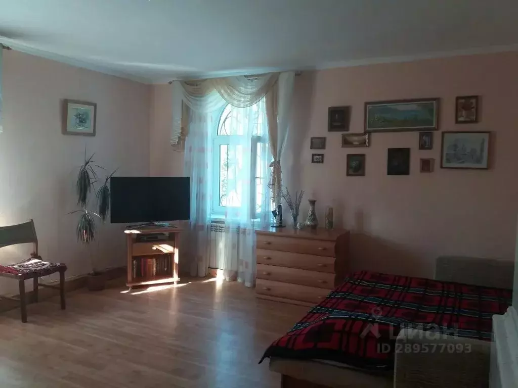 2-к кв. Крым, Ялта ул. Щорса, 7 (65.0 м) - Фото 0