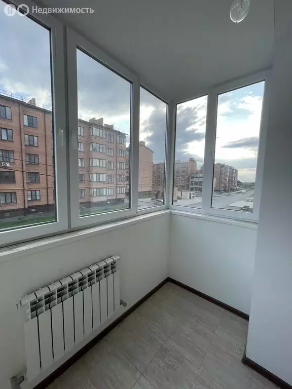 1-комнатная квартира: Владикавказ, улица Курсантов-Кировцев, 33 (46 м) - Фото 1