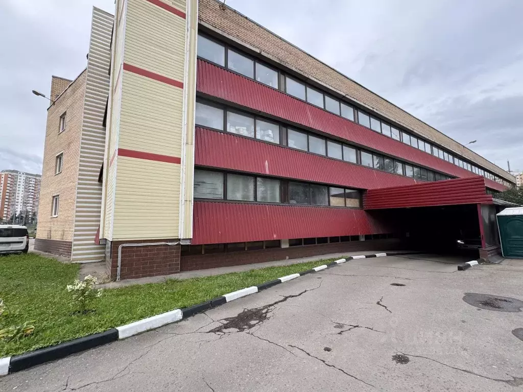 Гараж в Москва Лукинская ул., 19 (17 м) - Фото 1