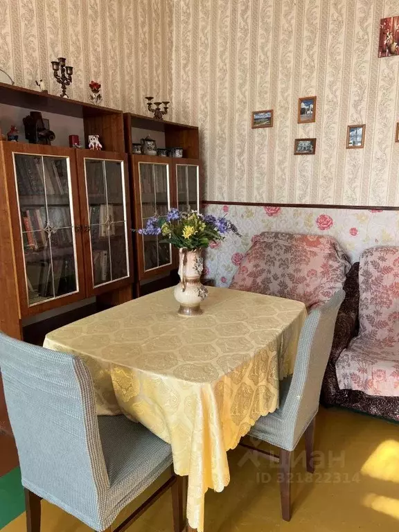 3-к кв. Калужская область, Таруса ул. Нерезова, 4 (51.0 м) - Фото 0