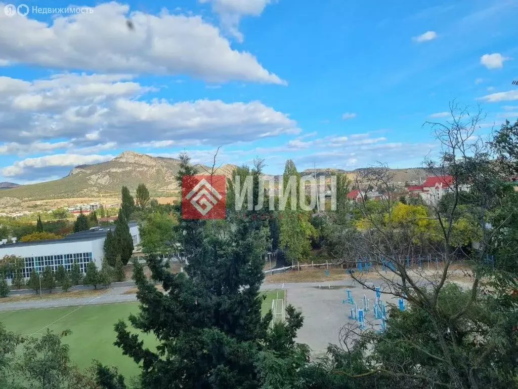 3-комнатная квартира: Судак, улица Мичурина, 4 (48.9 м) - Фото 1