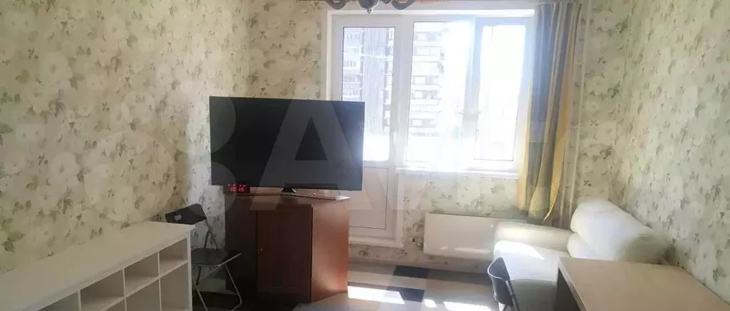 1-к. квартира, 40 м, 8/17 эт. - Фото 0