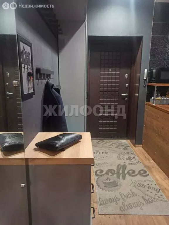 3-комнатная квартира: Новосибирск, проспект Дзержинского, 10 (89.4 м) - Фото 1