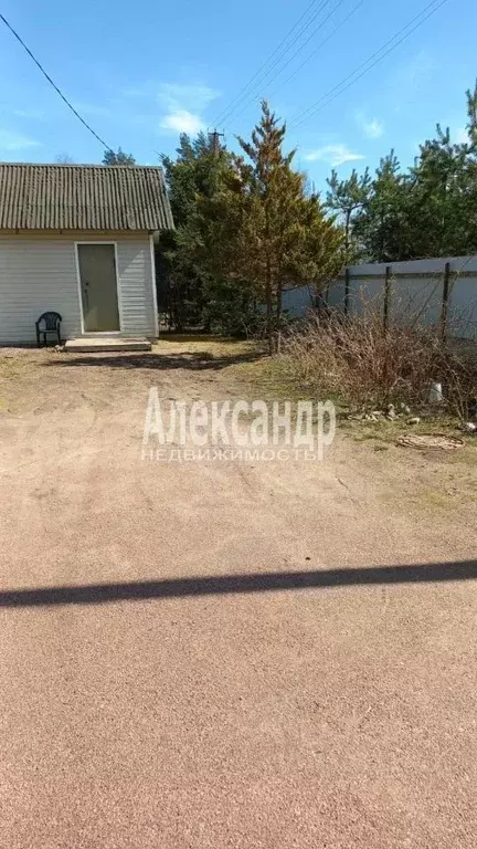 Дом в Ленинградская область, Выборгский район, Рощинское городское ... - Фото 2