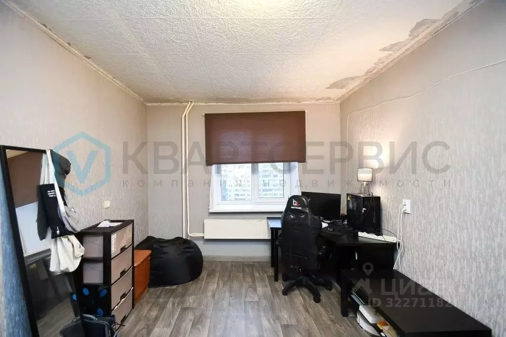 1-к кв. Омская область, Омск ул. Кирова, 4 (27.5 м) - Фото 1