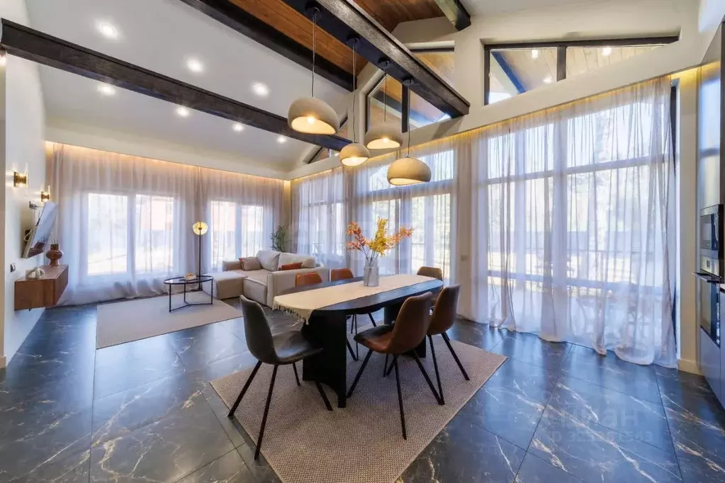 Дом в Тюменская область, Тюменский муниципальный округ, с. Перевалово, ... - Фото 1