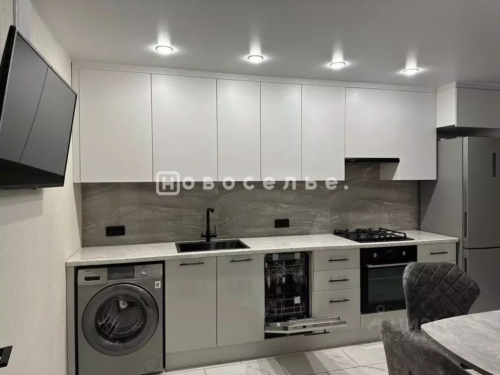 2-к кв. Рязанская область, Рязань ш. Солотчинское, 4к2 (62.0 м) - Фото 2