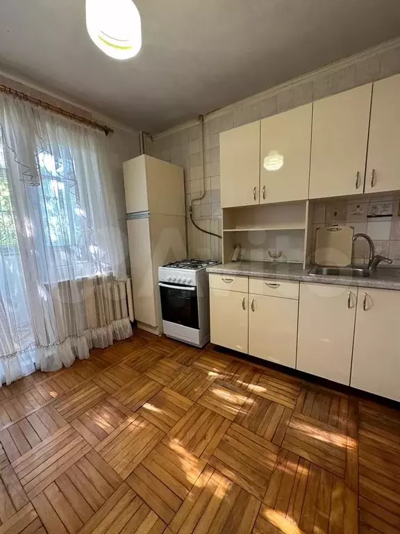 2-к. квартира, 54 м, 1/5 эт. - Фото 0