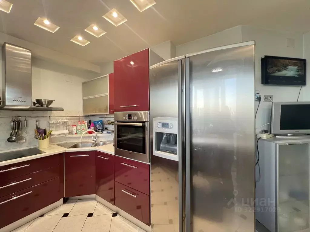 4-к кв. Свердловская область, Екатеринбург ул. Фурманова, 66 (112.6 м) - Фото 1