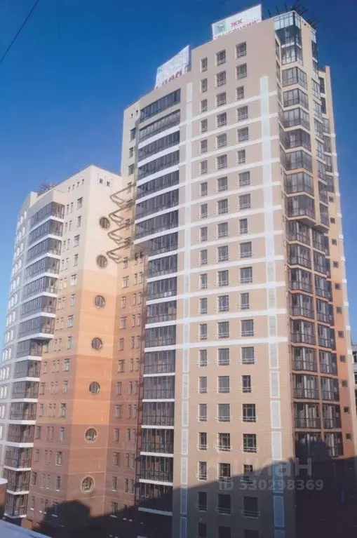 Гараж в Омская область, Омск Сенная ул., 30 (35 м) - Фото 1