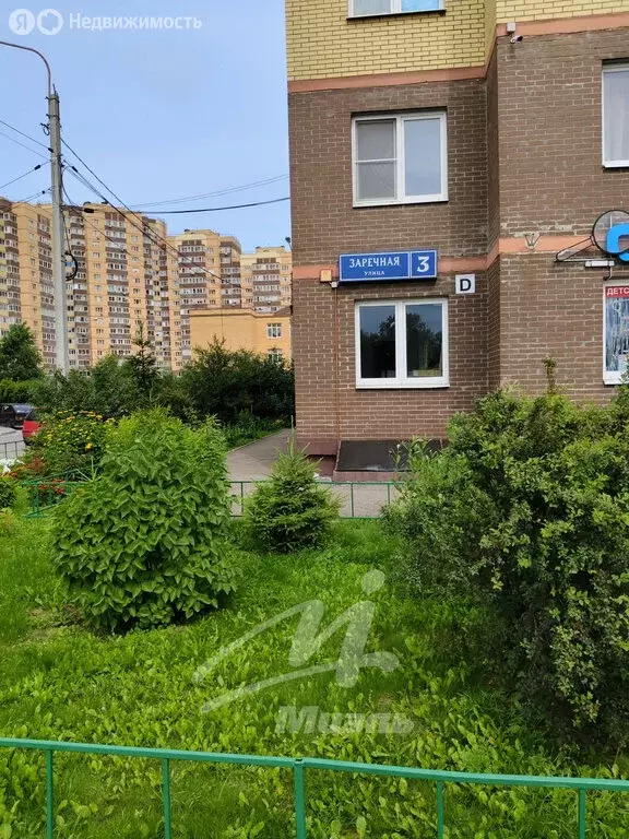 2-комнатная квартира: Свердловский, Заречная улица, 3 (58 м) - Фото 1