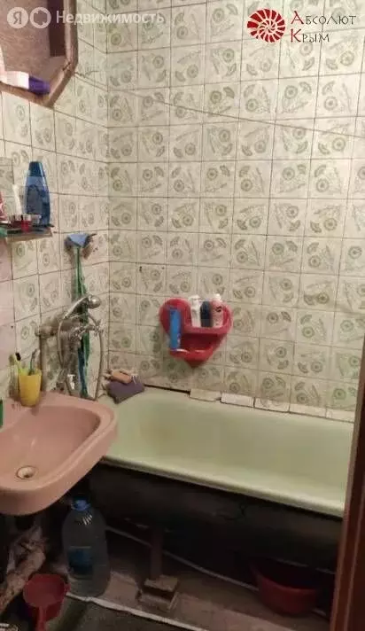 3-комнатная квартира: Феодосия, улица Челнокова, 82 (68 м) - Фото 1