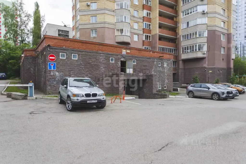 Гараж в Башкортостан, Уфа ул. Минигали Губайдуллина, 19/3 (60 м) - Фото 1