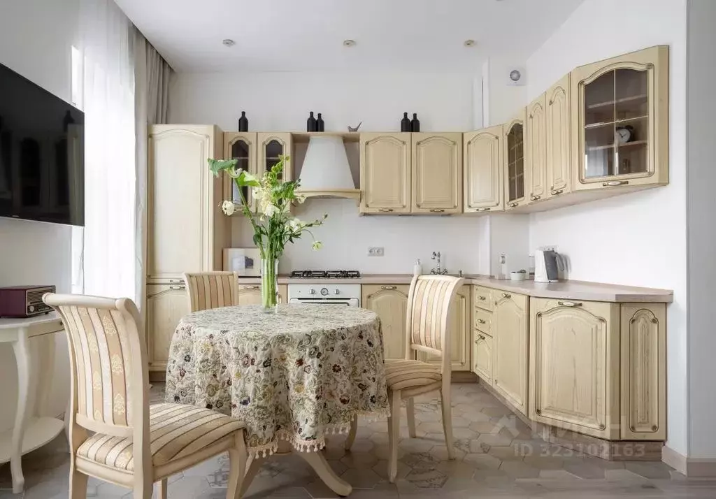 1-к кв. Санкт-Петербург 7-я Васильевского острова линия, 30 (65.0 м) - Фото 1