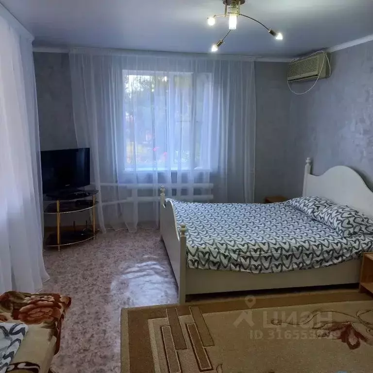 Дом в Краснодарский край, Мостовской пгт ул. Дюкарева, 40 (75 м) - Фото 0