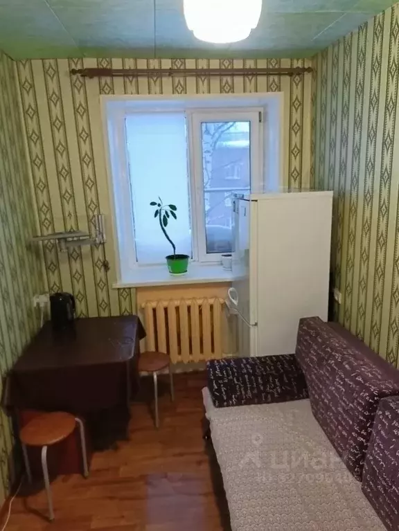 Комната Удмуртия, Ижевск ул. Имени Репина, 19А (9.0 м) - Фото 1