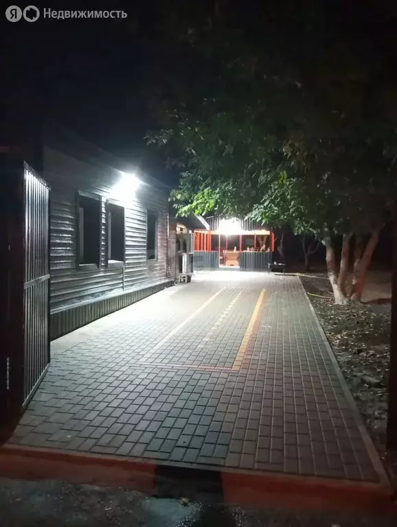 Дом в Белгородская область, рабочий посёлок Вейделевка, Первомайская ... - Фото 1