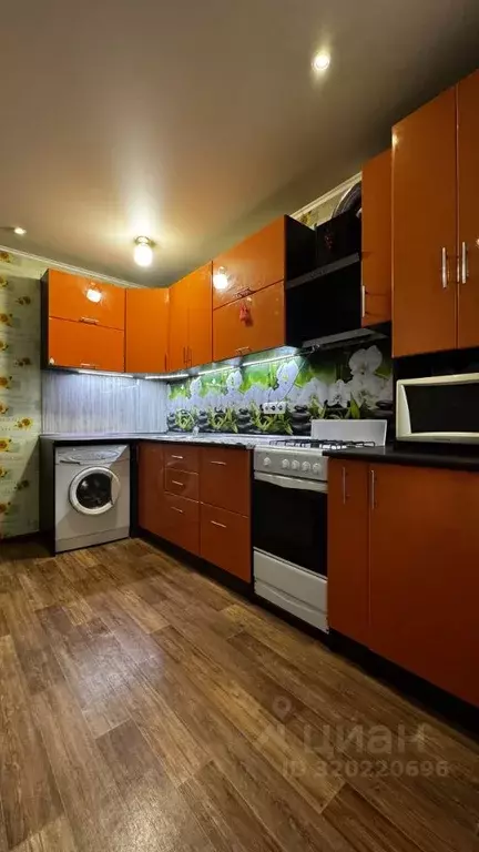 1-к кв. Саратовская область, Саратов Ленинградская ул., 15А (40.0 м) - Фото 1