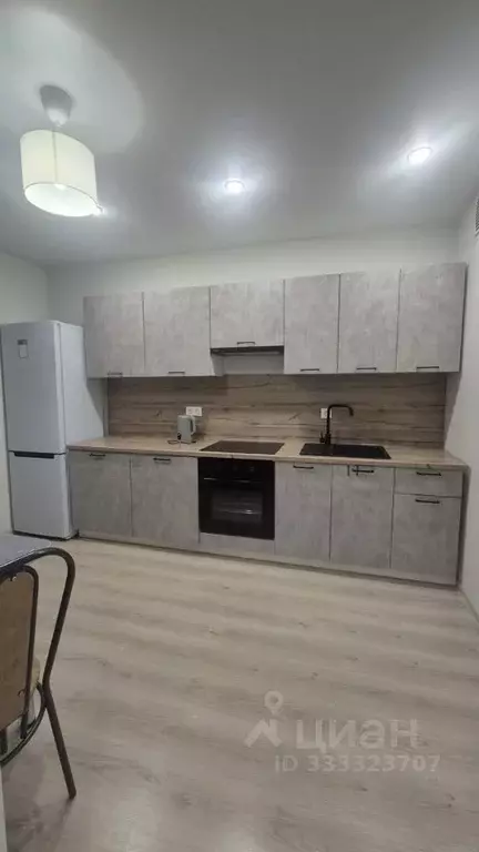 2-к кв. Татарстан, Казань ул. Азата Аббасова, 19 (54.0 м) - Фото 1