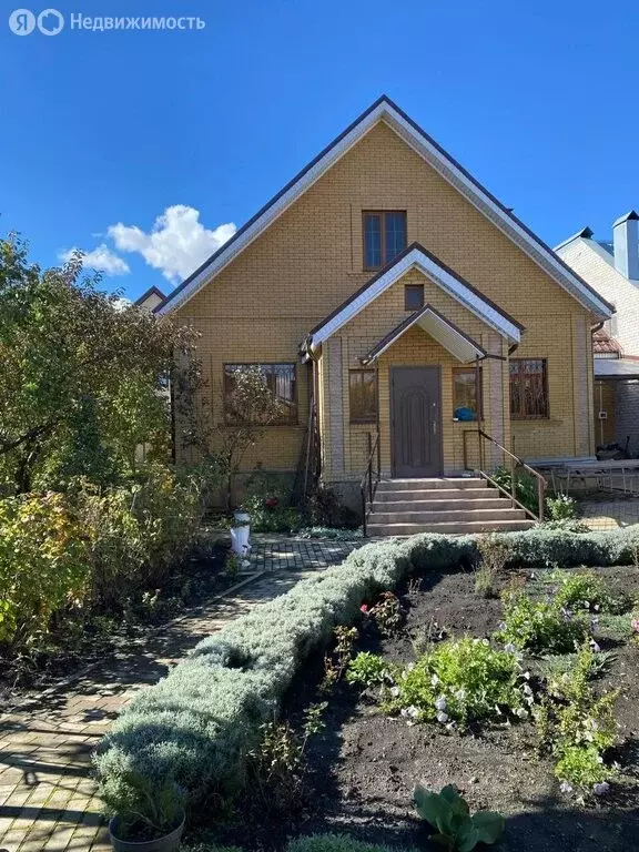 Дом в Ессентуки, Тёплая улица (240 м) - Фото 1