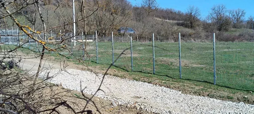 Участок в Крым, Бахчисарайский район, Голубинское с/пос, с. Новополье  ... - Фото 1